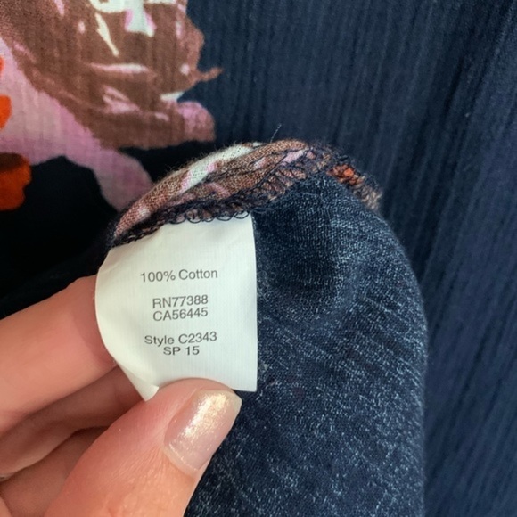 EUC J. Crew Floral Tissue Tunic - Picture 7 of 7